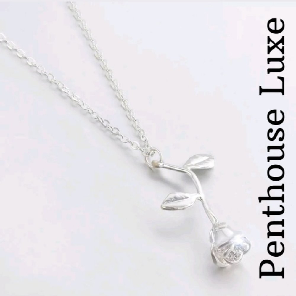 🔥 CLEARANCE! Beautiful Rose Pendant Necklace - Picture 4 of 6